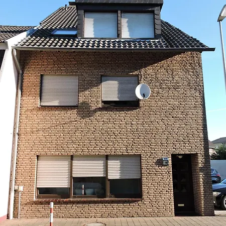 No 6 Mit Eigenem Bad Im Dachgeschoss Apartment Rhede (North Rhine-Westphalia)